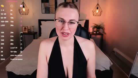 Lexy - Follow me online show from November 27, 7:05 am