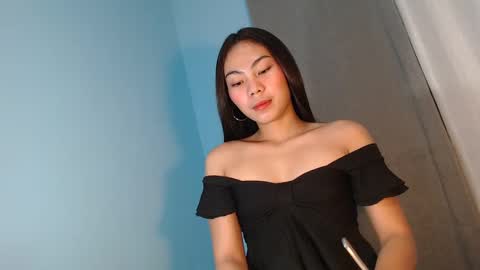 CALL ME LEXIE online show from February 10, 6:35 pm