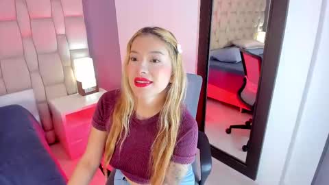 Lexy online show from September 24, 11:39 am