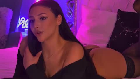 LexyBanks online show from January 12, 8:32 am