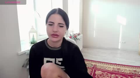 lexyswett online show from December 4, 11:21 am