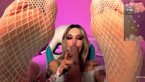 LEA online show from October 12, 3:15 pm