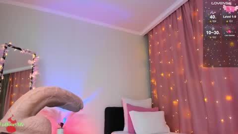 LEA online show from February 22, 6:52 pm