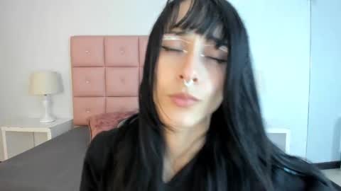 lhiamfitt online show from February 7, 6:24 am