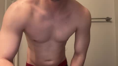 Snapshot of lhotboyl chatting on February 19, 2:44 pm lhotboyl online show from February 19, 2:44 pm