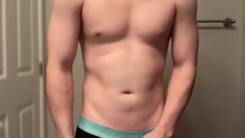 Snapshot of lhotboyl chatting on March 2, 6:30 pm lhotboyl online show from March 2, 6:30 pm
