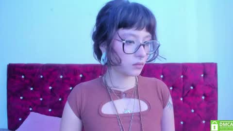 Lia online show from November 17, 1:57 pm