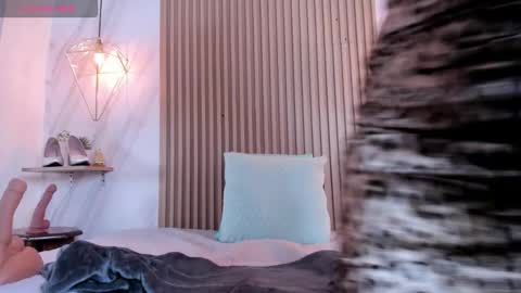 lia_harper_ online show from March 9, 7:29 pm