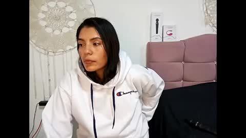 Lia online show from November 19, 2:11 am