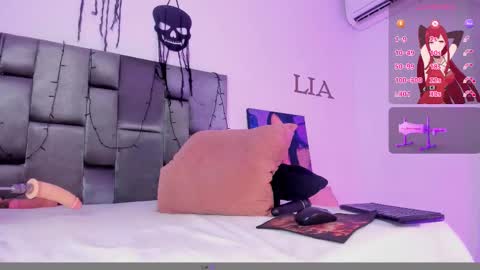 Lia Jhonson online show from October 2, 11:42 am