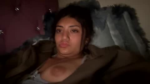 Snapshot of lia_keen chatting on October 12, 10:44 pm lia online show from October 12, 10:44 pm