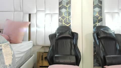 lia_mariana online show from May 26, 4:07 am