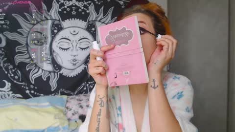 Snapshot of lia_monroe chatting on January 8, 5:15 pm Lia Monroe online show from January 8, 5:15 pm