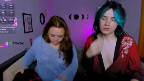 Snapshot of lia_sunset chatting on September 25, 9:44 pm Lia online show from September 25, 9:44 pm