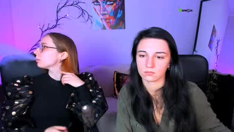 Snapshot of lia_sunset chatting on October 17, 12:31 pm Lia online show from October 17, 12:31 pm