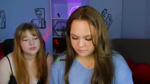Snapshot of lia_sunset chatting on September 22, 7:18 pm Lia online show from September 22, 7:18 pm
