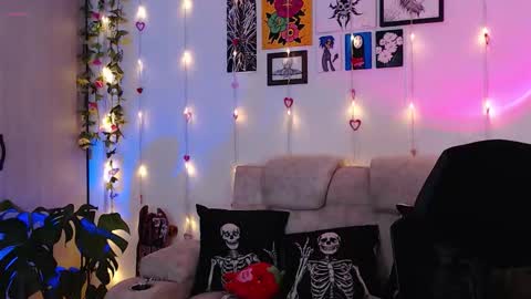 Liaa  online show from March 28, 3:52 am