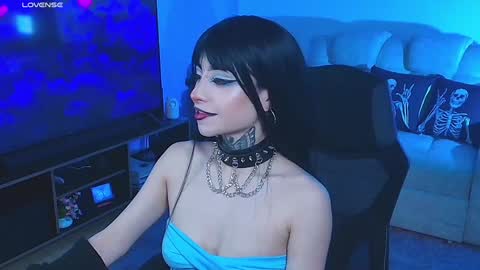 Liaa  online show from January 29, 10:01 pm
