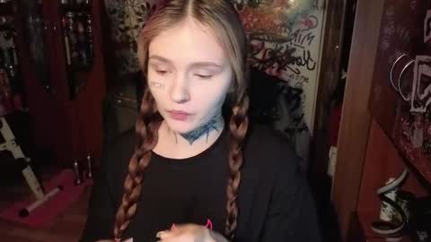 liaaa_li online show from October 21, 8:23 pm