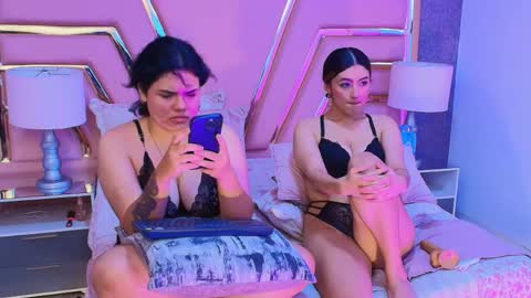 liacastle online show from April 14, 7:22 am