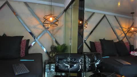 ---Liah--- online show from February 22, 9:50 pm