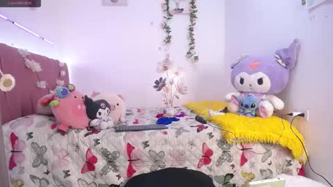 liahdiaz_ online show from February 7, 2:53 pm