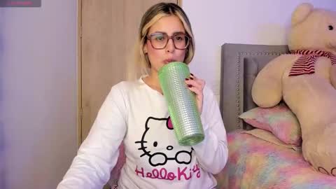 Lia  online show from September 22, 2:15 am