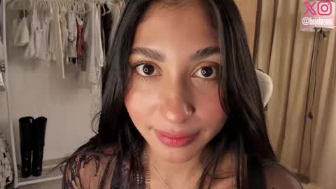 Snapshot of liajohnsons_ chatting on October 19, 3:22 am Lia Johnsons online show from October 19, 3:22 am