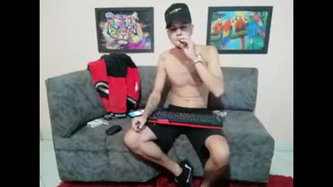 Snapshot of liam_andres12 chatting on September 19, 10:13 pm Andres online show from September 19, 10:13 pm