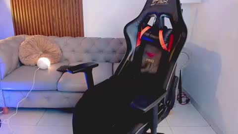 Liam Collins online show from November 4, 12:39 pm