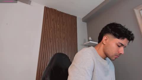 Liam Collins online show from March 4, 11:40 am