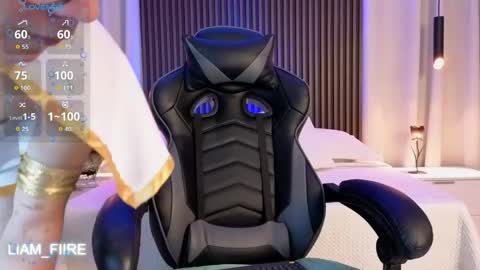 Liam online show from April 18, 3:08 am