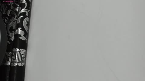 LIAM KLEIN online show from March 8, 11:16 am