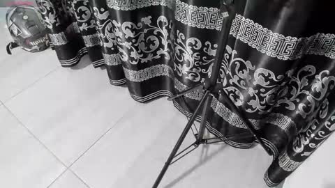 LIAM KLEIN online show from March 1, 11:17 am