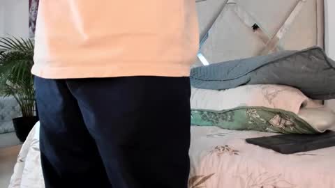 Call me Lian online show from February 27, 1:15 pm