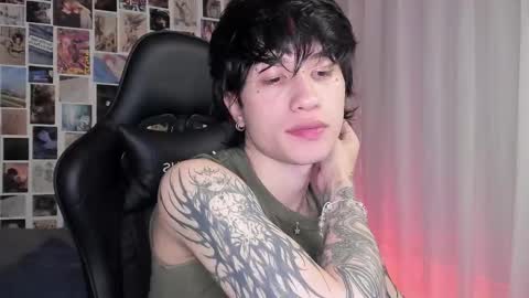 Snapshot of liamelf chatting on September 20, 7:00 am Liam online show from September 20, 7:00 am