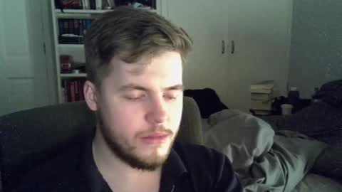 Liam Fox online show from April 18, 3:08 am