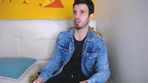 LiamLuxe online show from October 4, 1:31 pm