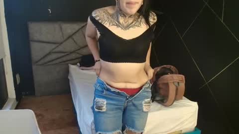 L I A M O N R O E online show from November 27, 12:24 pm