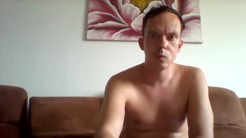 Snapshot of liamrosezn chatting on January 20, 1:00 pm LiamRose online show from January 20, 1:00 pm