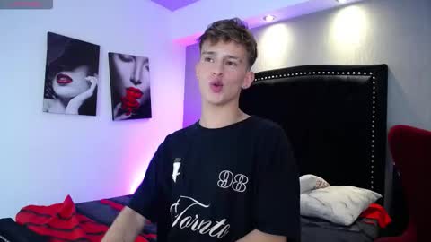 liam online show from March 12, 4:49 am