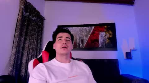 liamwyatt_ online show from May 23, 9:38 am