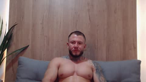 lianjones9 online show from January 28, 1:29 am