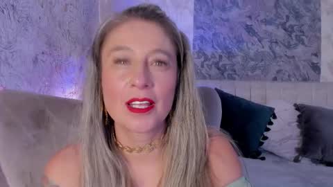 Snapshot of liannaa_ chatting on October 16, 8:18 pm Lian online show from October 16, 8:18 pm