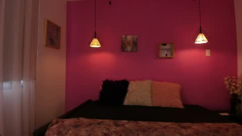 liapinket online show from April 6, 1:23 pm