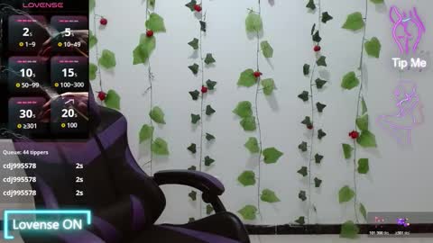 Lia Roberts online show from March 27, 4:18 am