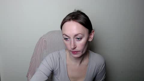 Lia online show from March 12, 1:37 pm