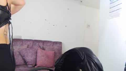 liastark19 online show from April 21, 5:03 am