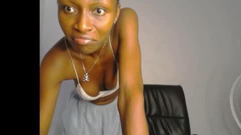 Juicy pinkpussy online show from January 17, 8:35 am