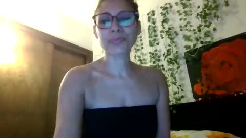 lickablemiami online show from May 26, 11:44 pm